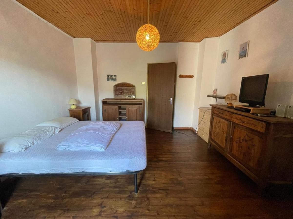 Casa Vacanza Pegrini Nel Centro Storico Di Ґаві Екстер'єр фото
